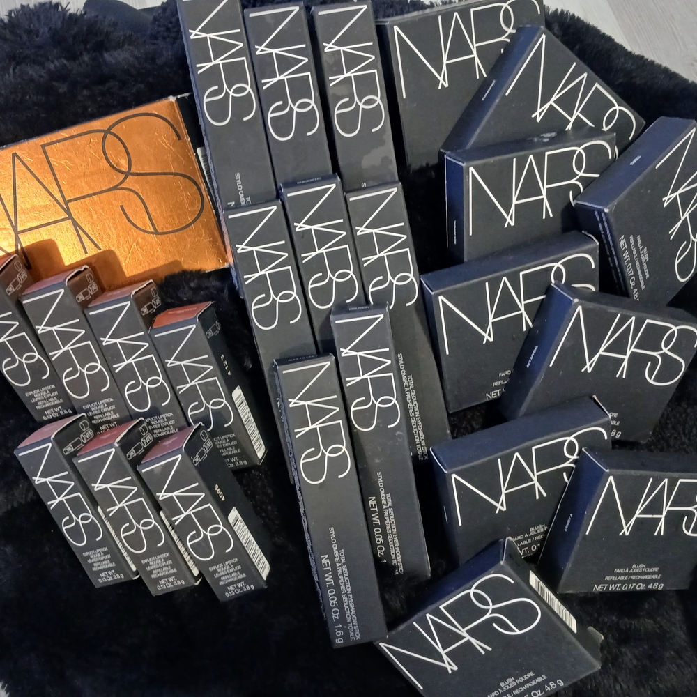 NARS Makeup Collection - Black and Orange